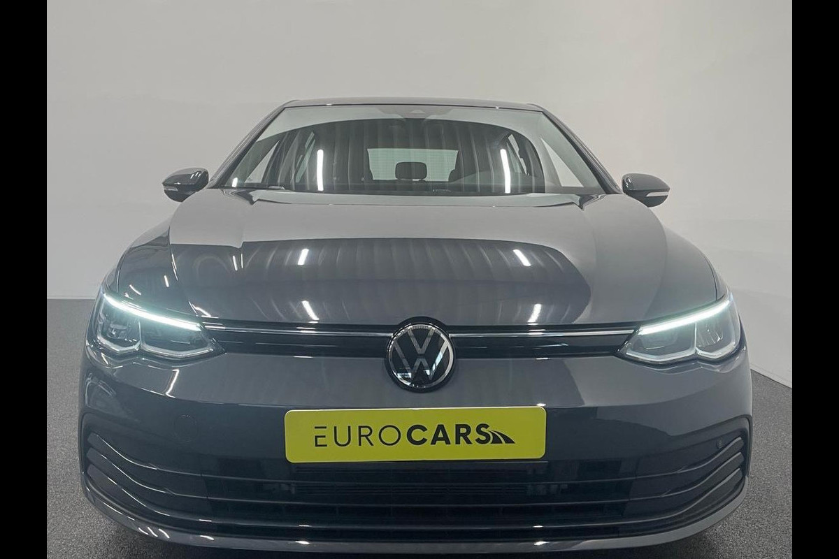 Volkswagen Golf 1.0 eTSI DSG Life Navigatie Apple Carplay/Android Auto Parkeersensoren Adaptive Cruise Control Sfeerverlichting Virtual Cockpit Climate Control Lichtmetalen velgen