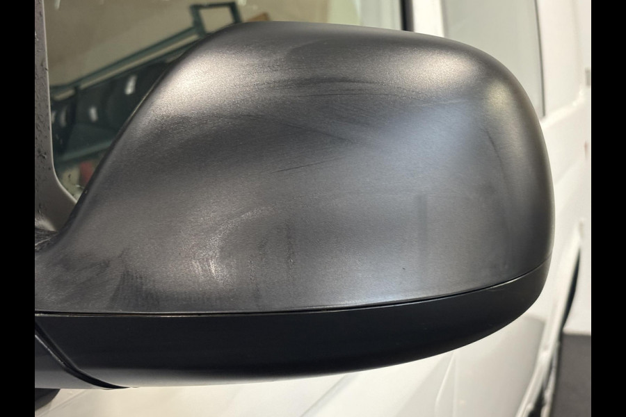 Volkswagen Transporter T6 L2H1 102pk Dubbele cabine Airco Cruise control Trekhaak Euro6 Bluetooth