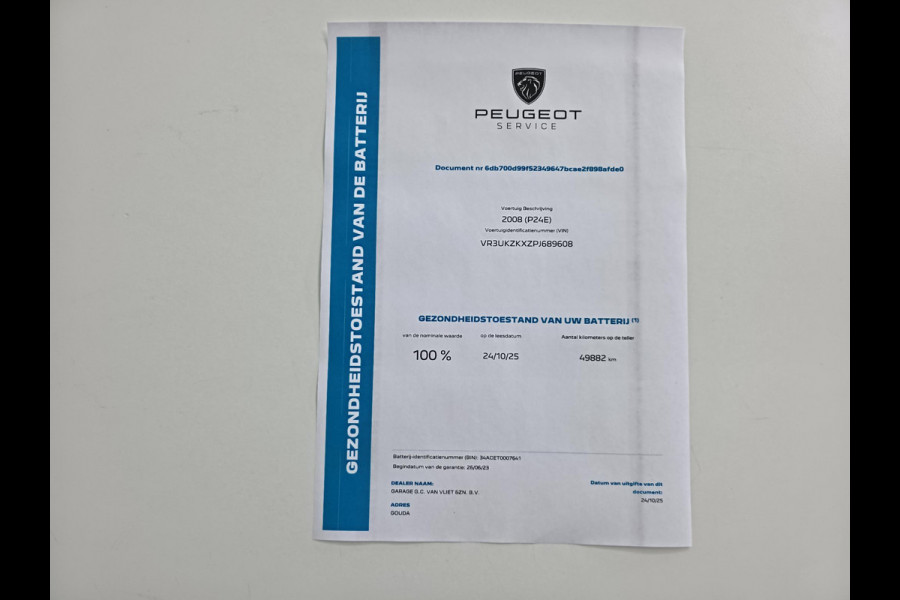 Peugeot e-2008 EV GT 50 kWh SOH 100% | Panoramadak | Stoelverwarming | Navigatie | Android auto / Apple carplay