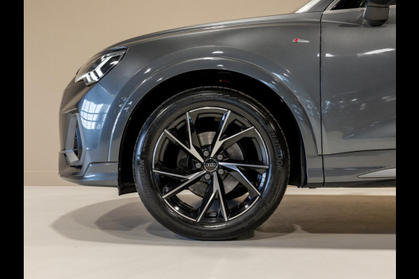 Audi Q3 35 TFSI S edition / 150pk / Trekhaak / Stoelverwarming / Achteruitrij camera /