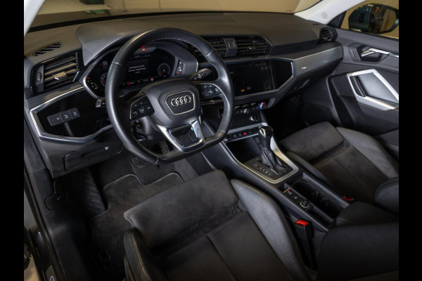 Audi Q3 35 TFSI S edition / 150pk / Trekhaak / Stoelverwarming / Achteruitrij camera /