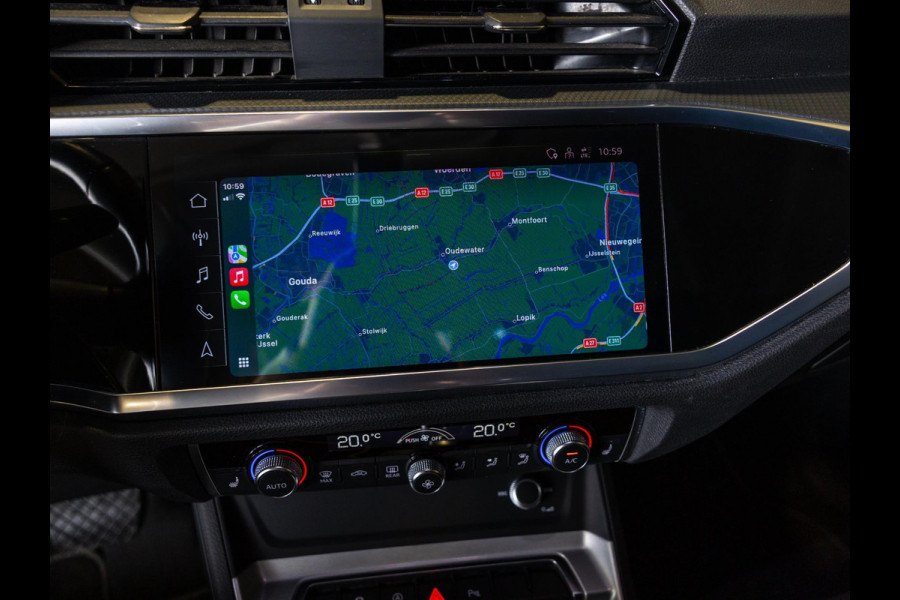 Audi Q3 35 TFSI S edition / 150pk / Trekhaak / Stoelverwarming / Achteruitrij camera /