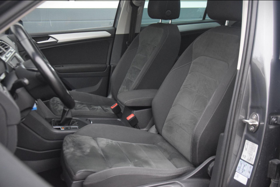 Volkswagen Tiguan 1.4 TSI Connected Series Panoramadak / Comfortstoelen / Carplay