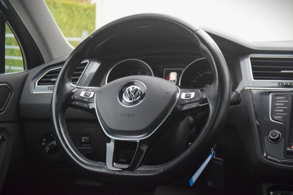 Volkswagen Tiguan 1.4 TSI Connected Series Panoramadak / Comfortstoelen / Carplay