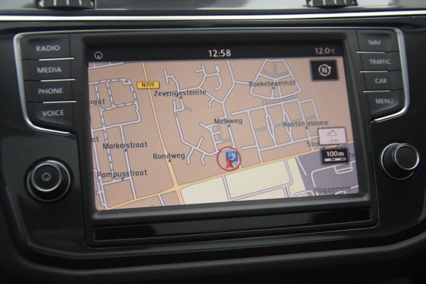 Volkswagen Tiguan 1.4 TSI Connected Series Panoramadak / Comfortstoelen / Carplay