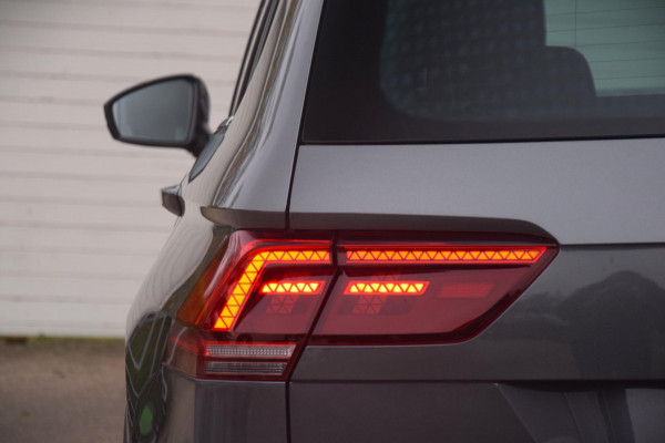 Volkswagen Tiguan 1.4 TSI Connected Series Panoramadak / Comfortstoelen / Carplay
