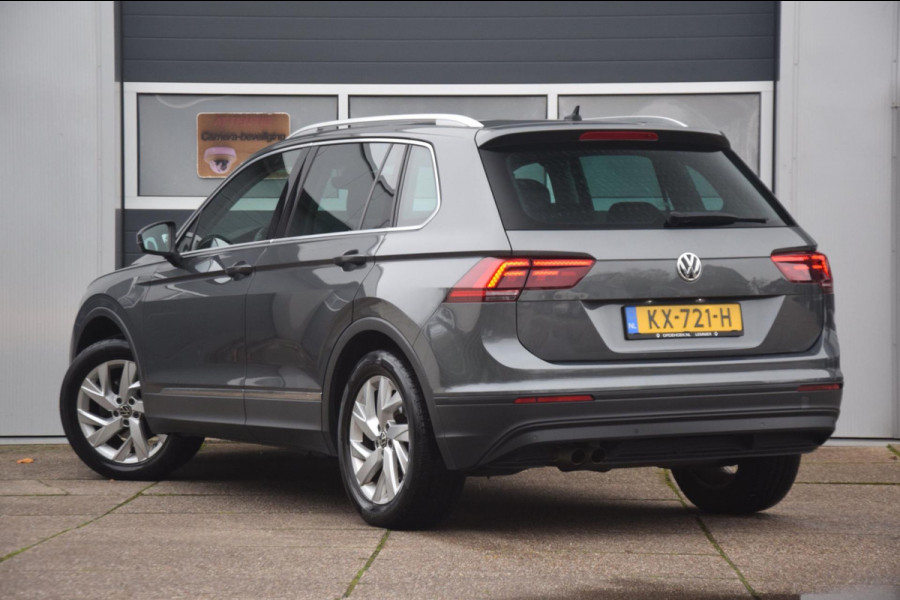 Volkswagen Tiguan 1.4 TSI Connected Series Panoramadak / Comfortstoelen / Carplay