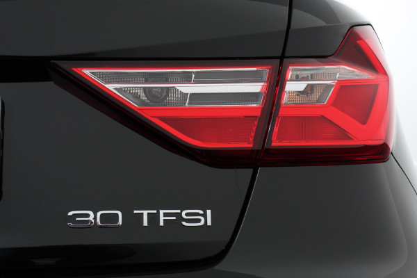 Audi A1 Sportback 30 TFSI 115pk Automaat Audi A1 Sportback 30 TFSI Automaat | Navigatie | Climate Control | Virtual Cockpit | Bluetooth | Cruise control | Lichtmetalen Velgen | Parkeer sensoren