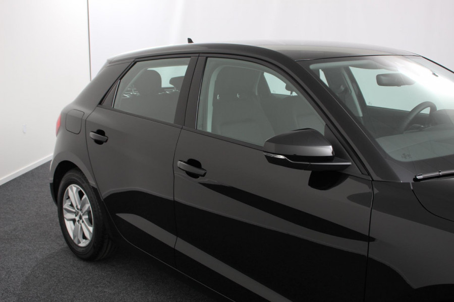 Audi A1 Sportback 30 TFSI 115pk Automaat Audi A1 Sportback 30 TFSI Automaat | Navigatie | Climate Control | Virtual Cockpit | Bluetooth | Cruise control | Lichtmetalen Velgen | Parkeer sensoren