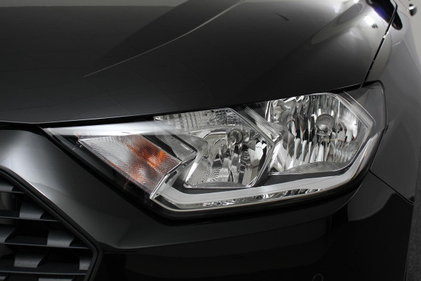 Audi A1 Sportback 30 TFSI 115pk Automaat Audi A1 Sportback 30 TFSI Automaat | Navigatie | Climate Control | Virtual Cockpit | Bluetooth | Cruise control | Lichtmetalen Velgen | Parkeer sensoren