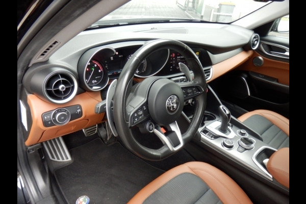 Alfa Romeo Giulia 2.2 Sprint I Automaat I 240 pk* I Schuif/kantel dak I Adp. crui