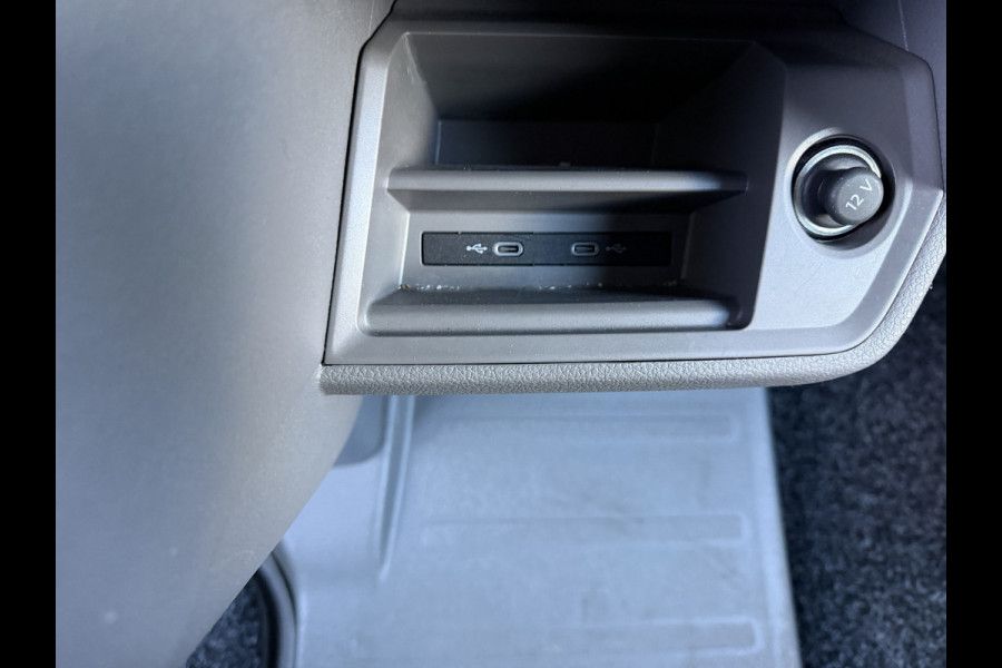 Volkswagen Crafter 35 2.0 TDI 177PK Euro6 L3H3 CarPlay/cruise control/camera