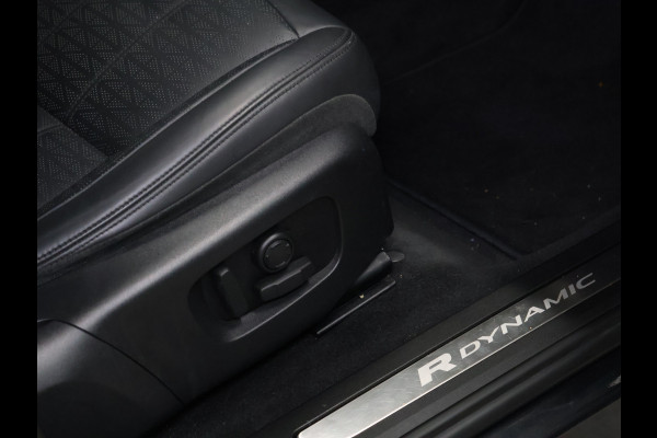 Land Rover Range Rover Evoque 1.5 P300e AWD R-Dynamic HSE [TREKHAAK, SCHUIFKANTELDAK, CAMERA, PDC V+A, APPLE CARPLAY, ANDROID AUTO, MERIDIAN, ELECTRISCHE STOELEN, CRUISE CONTROL, NIEUWSTAAT]