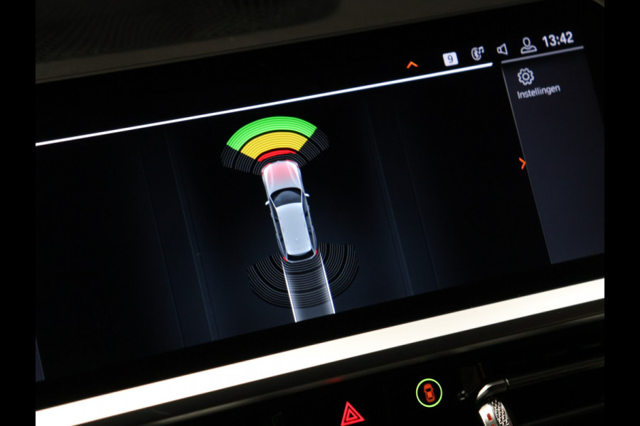 BMW 3 Serie Touring 330i High Executive NW TYPE [APPLE CARPLAY, PDC V+A, CRUISE CONTROL, HARMAN/KARDON, STOELVERWARMING, AUTOMATISCHE ACHTERKLEP, AUTOMATISCHE AIRCO, NIEUWSTAAT]