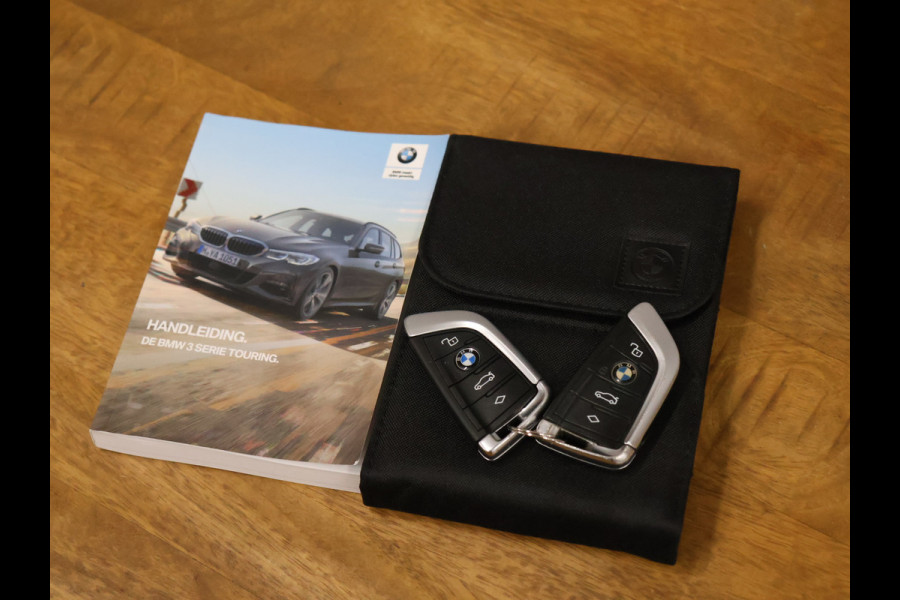 BMW 3 Serie Touring 330i High Executive NW TYPE [APPLE CARPLAY, PDC V+A, CRUISE CONTROL, HARMAN/KARDON, STOELVERWARMING, AUTOMATISCHE ACHTERKLEP, AUTOMATISCHE AIRCO, NIEUWSTAAT]