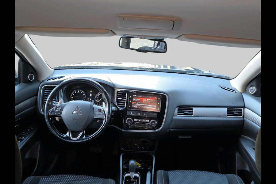 Mitsubishi Outlander 2.0 Connect Pro | Automaat | Stoel/stuurverwarming | 360 Camera | Trekhaak |