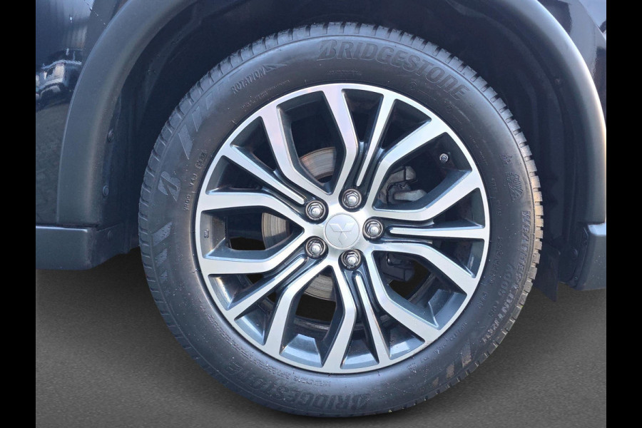 Mitsubishi Outlander 2.0 Connect Pro | Automaat | Stoel/stuurverwarming | 360 Camera | Trekhaak |