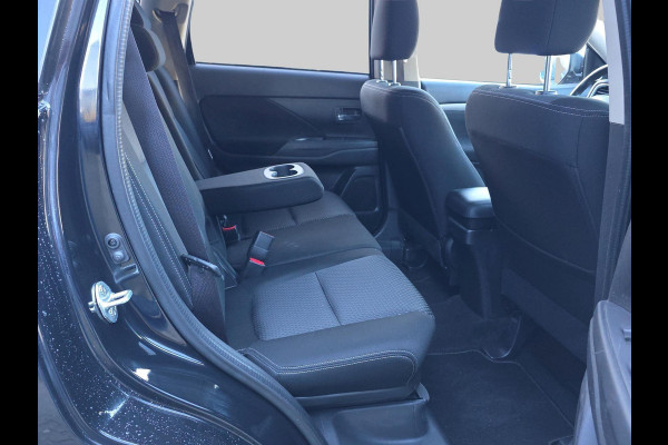 Mitsubishi Outlander 2.0 Connect Pro | Automaat | Stoel/stuurverwarming | 360 Camera | Trekhaak |