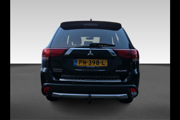 Mitsubishi Outlander 2.0 Connect Pro | Automaat | Stoel/stuurverwarming | 360 Camera | Trekhaak |