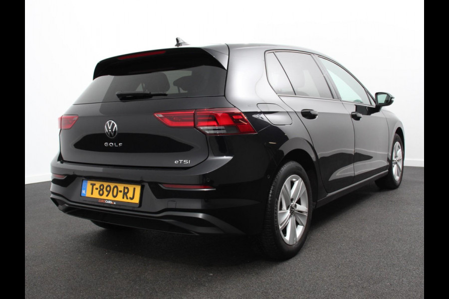 Volkswagen Golf 1.5 eTSI DSG Active | Navigatie | Apple Carplay/Android Auto | Virtual Cockpit | Climate Control | Led | Dab | Camera | Adaptive Cruise Control | Extra Getint glas