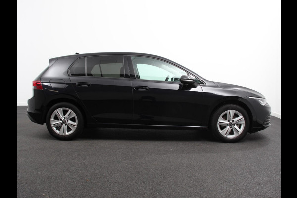 Volkswagen Golf 1.5 eTSI DSG Active | Navigatie | Apple Carplay/Android Auto | Virtual Cockpit | Climate Control | Led | Dab | Camera | Adaptive Cruise Control | Extra Getint glas