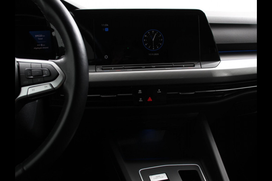 Volkswagen Golf 1.5 eTSI DSG Active | Navigatie | Apple Carplay/Android Auto | Virtual Cockpit | Climate Control | Led | Dab | Camera | Adaptive Cruise Control | Extra Getint glas