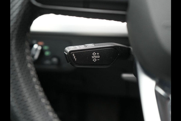 Audi Q5 50 TFSI e quattro S Line Plug In Hybrid 300pk Dealer O.H PHEV | Camera | Keyless | Sportstoelen Verwarmd | S Sportstuur | Navigatie Plus | Apple Carplay | Virtual | DAB | 20"L.M |