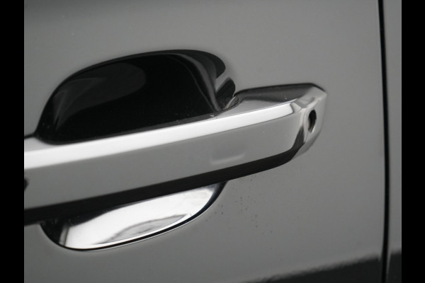 Audi Q5 50 TFSI e quattro S Line Plug In Hybrid 300pk Dealer O.H PHEV | Camera | Keyless | Sportstoelen Verwarmd | S Sportstuur | Navigatie Plus | Apple Carplay | Virtual | DAB | 20"L.M |