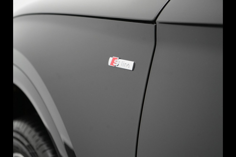 Audi Q5 50 TFSI e quattro S Line Plug In Hybrid 300pk Dealer O.H PHEV | Camera | Keyless | Sportstoelen Verwarmd | S Sportstuur | Navigatie Plus | Apple Carplay | Virtual | DAB | 20"L.M |