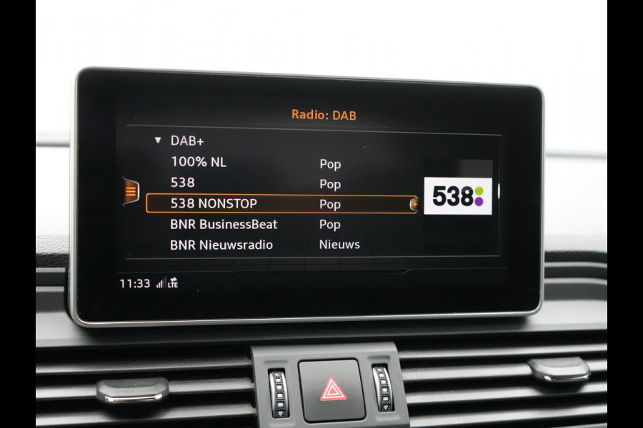 Audi Q5 50 TFSI e quattro S Line Plug In Hybrid 300pk Dealer O.H PHEV | Camera | Keyless | Sportstoelen Verwarmd | S Sportstuur | Navigatie Plus | Apple Carplay | Virtual | DAB | 20"L.M |