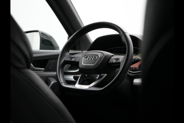 Audi Q5 50 TFSI e quattro S Line Plug In Hybrid 300pk Dealer O.H PHEV | Camera | Keyless | Sportstoelen Verwarmd | S Sportstuur | Navigatie Plus | Apple Carplay | Virtual | DAB | 20"L.M |