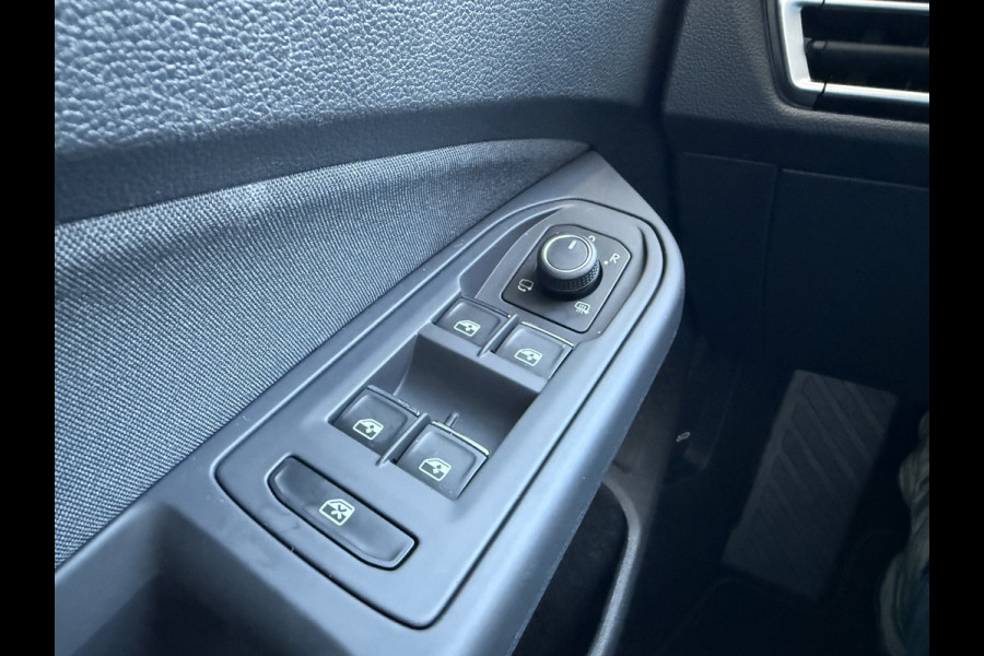 Volkswagen Golf 1.5 TSI Life Business | Memory stoelen | Camera | Full LED | Apple Carplay