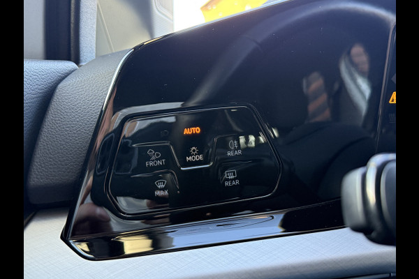 Volkswagen Golf 1.5 TSI Life Business | Memory stoelen | Camera | Full LED | Apple Carplay