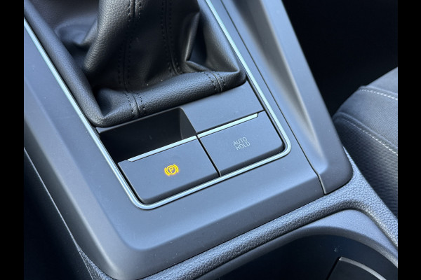 Volkswagen Golf 1.5 TSI Life Business | Memory stoelen | Camera | Full LED | Apple Carplay