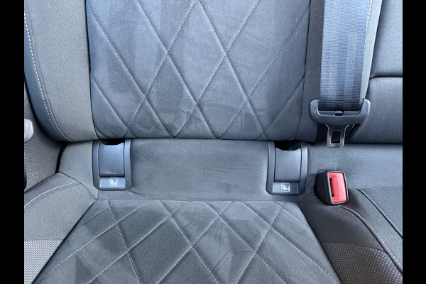 Volkswagen Golf 1.5 TSI Life Business | Memory stoelen | Camera | Full LED | Apple Carplay