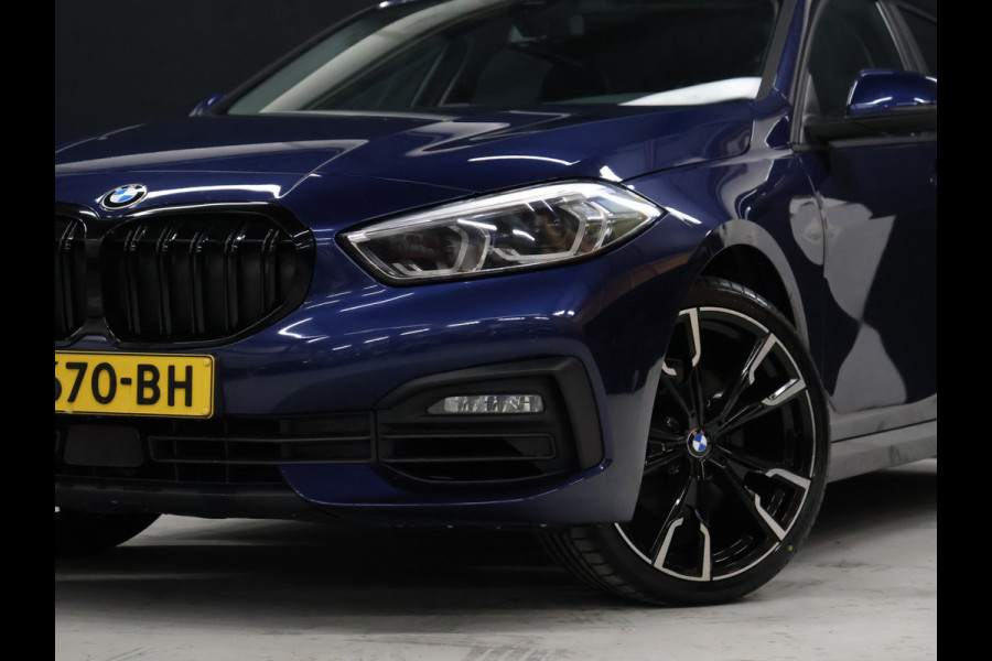 BMW 1-serie 118i Executive Edition [APPLE CARPLAY, ANDROID AUTO, PDC V+A, CRUISE CONTROL, AUTOMATISCHE AIRCO, NAVIGATIE, NIEUWSTAAT]