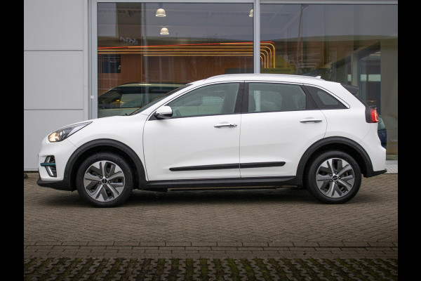 Kia e-Niro DynamicLine 64 kWh | Keyless | Camera | Navigatie | Carplay | DAB+ |