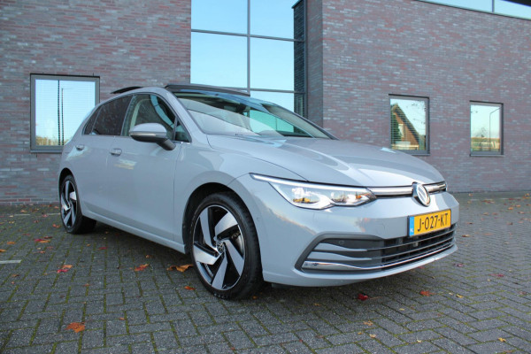 Volkswagen Golf 1.5 eTSI Style