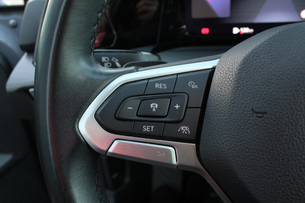 Volkswagen Golf 1.5 eTSI Style