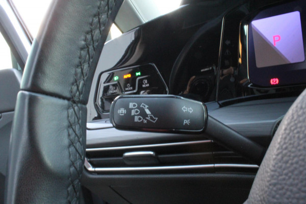 Volkswagen Golf 1.5 eTSI Style