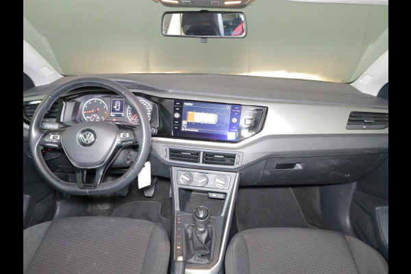 Volkswagen Polo 1.0 TSI Comfortline 95 pk | Navigatie | Parkeersensoren | Adaptieve cruise control | Apple Carplay/Android Auto |