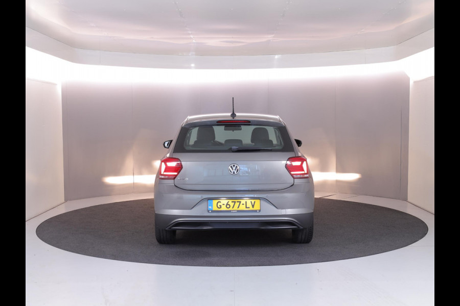 Volkswagen Polo 1.0 TSI Comfortline 95 pk | Navigatie | Parkeersensoren | Adaptieve cruise control | Apple Carplay/Android Auto |