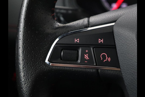 Seat Ibiza 1.0 TSI FR Intense | Trekhaak | Camera | Carplay | Navigatie | Climate control | Parkeerhulp | Cruise control