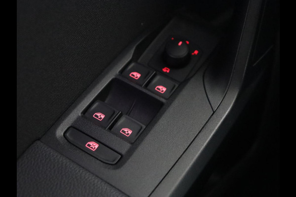 Seat Ibiza 1.0 TSI FR Intense | Trekhaak | Camera | Carplay | Navigatie | Climate control | Parkeerhulp | Cruise control