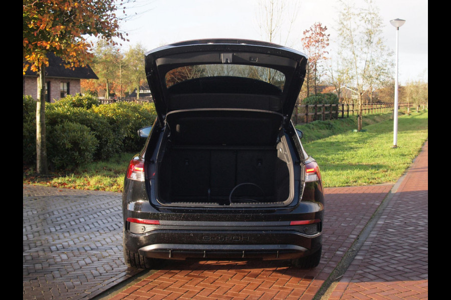 Audi Q4 e-tron 40 Launch edition S Competition 77 kWh | 2X S-Line | Panoramadak | Camera | Sonos | Sfeerverlichting |