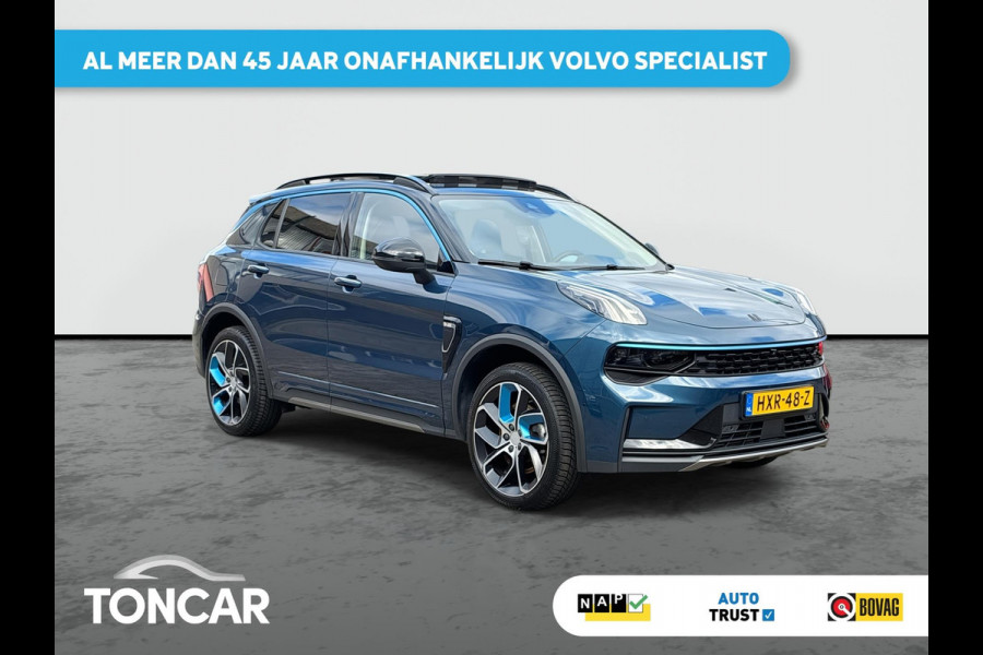 Lynk & Co 01 1.5 Plug in Hybrid 261pk | SkyRoof | 360° Camera | Climate Pack | Pilot Assist | Park Assist | Carplay Android auto