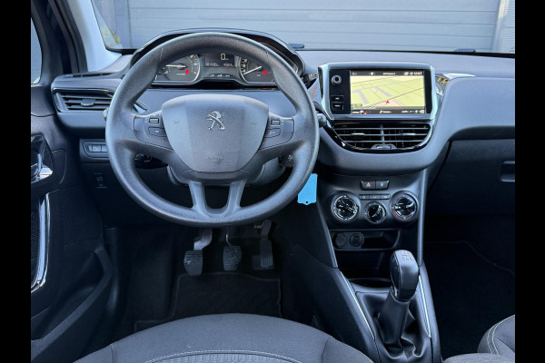 Peugeot 208 1.2 PureTech Blue Lion Navi,Airco,Cruise,PDC,Apple Carplay,N.A.P,5 Deurs,APK tot 05-2026