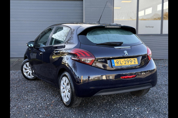 Peugeot 208 1.2 PureTech Blue Lion Navi,Airco,Cruise,PDC,Apple Carplay,N.A.P,5 Deurs,APK tot 05-2026