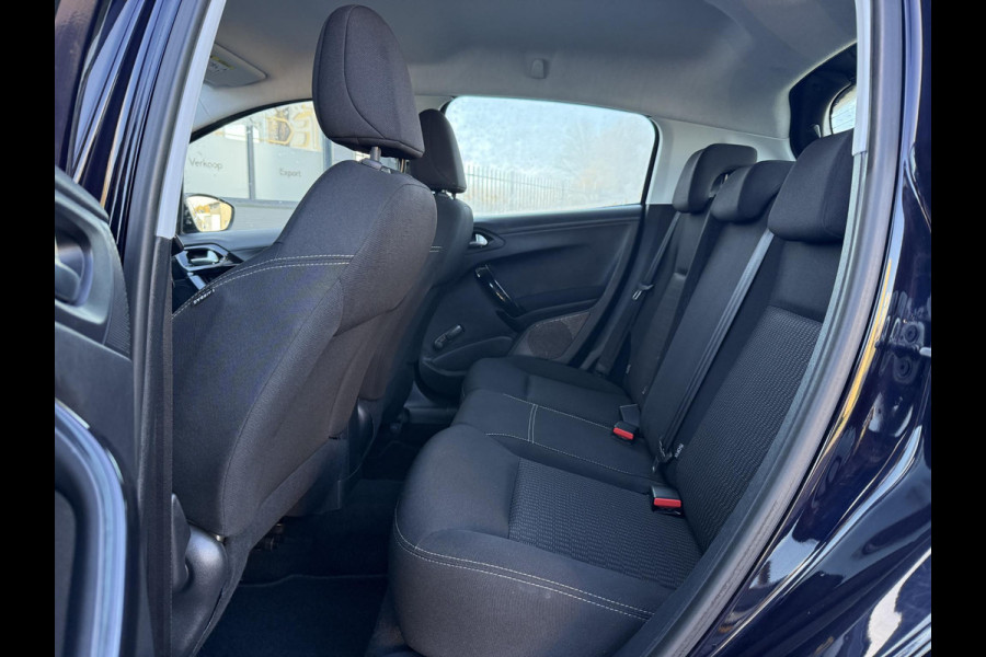 Peugeot 208 1.2 PureTech Blue Lion Navi,Airco,Cruise,PDC,Apple Carplay,N.A.P,5 Deurs,APK tot 05-2026