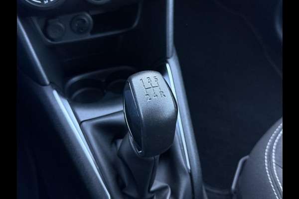 Peugeot 208 1.2 PureTech Blue Lion Navi,Airco,Cruise,PDC,Apple Carplay,N.A.P,5 Deurs,APK tot 05-2026